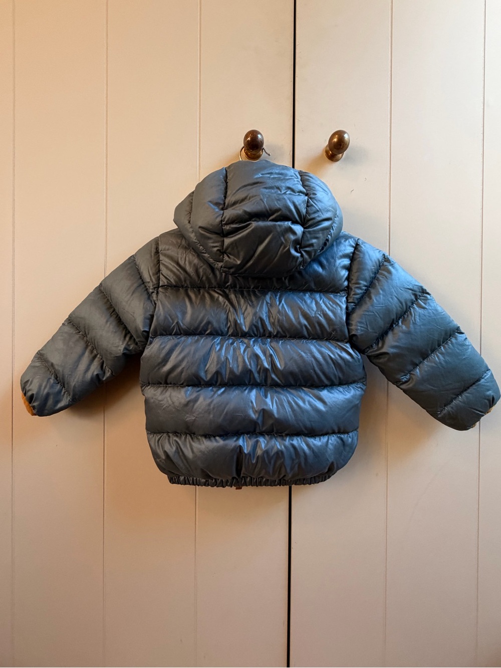 Patagonia Kids Hooded Puffer Jacket - Slate Blue with Tan Accents - Picture 2 of 4